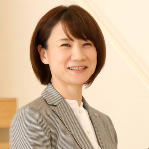 設計 荒井 優子