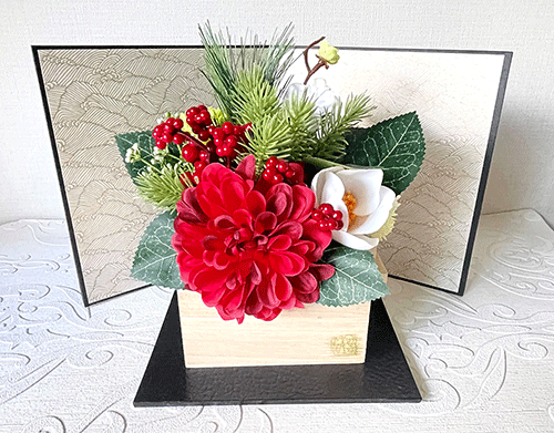 [銀座]ミニ茶箱にお正月アレンジ　カルトナージュ体験　今年は台座作りも！【満席のためキャンセル待ち】