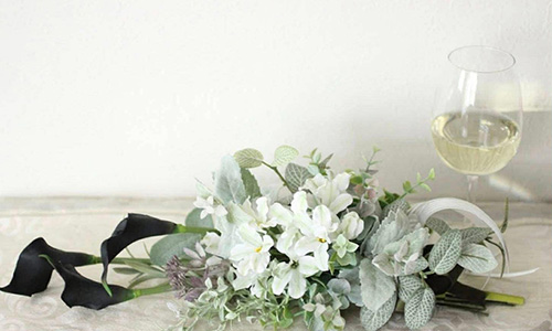 [銀座] 黒のカラーで彩るおとなのグリーンスワッグ制作