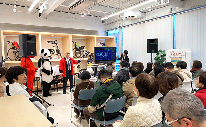 おたのしみ抽選会の様子