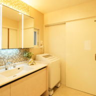 トイレ扉閉