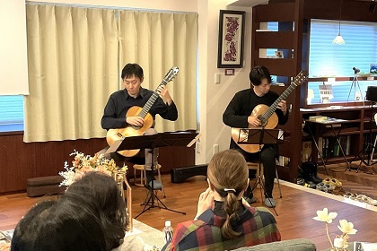 ギターで織りなす映画音楽の世界〜ふたりの饗宴〜Guitar Duo 井上仁一郎さん　山崎拓郎さん