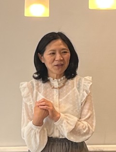今回の講師のささき ひとみ 氏です。