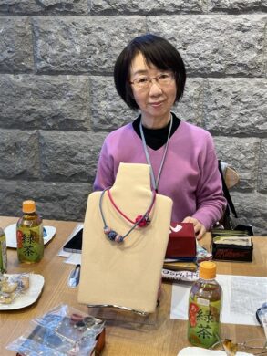 今回の講師、津田葉子先生のお写真です。