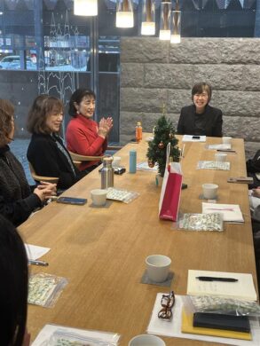 《年末年始に向けて～色々な角度からのお掃除のお話》の様子です。