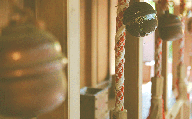 神社鈴