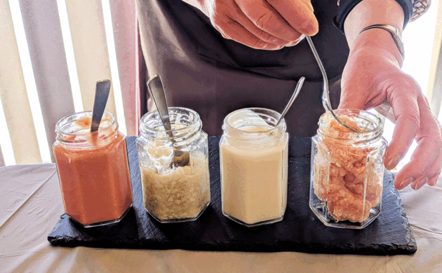 玉葱塩麹やトマト塩麹、ココナッツミルク甘酒など、発酵調味料はアレンジ自在。料理に自然となじみ、身体にやさしい驚きのおいしさでした。