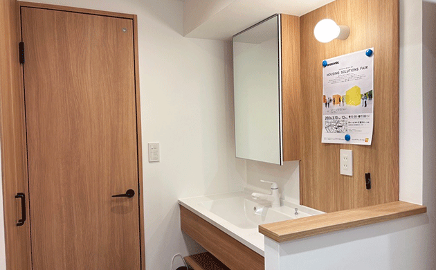 使いやすさと美しさを兼ね備えた洗面スペース。シーライン WtoWフロートカウンタープラン。